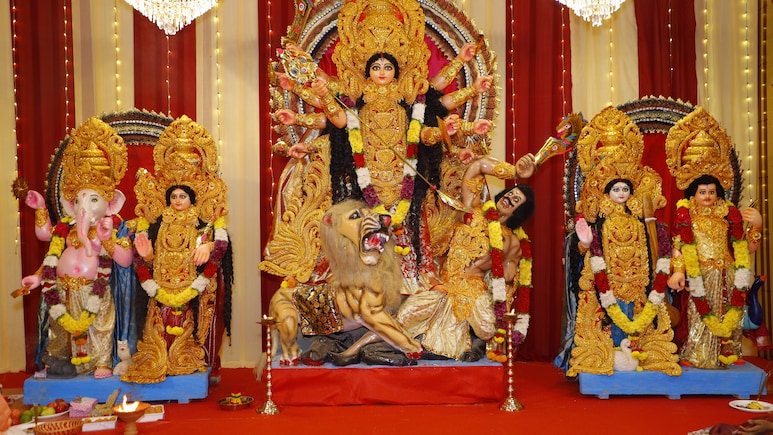 Bengaluru's Bengali Community Celebrates Durga Puja At ICON Utsav 2026