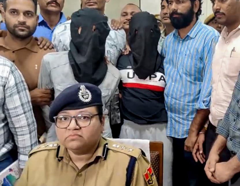 Superintendent of Police (SP) Tejaswini Gautam addresses a press conference after suspects were arrested in connection with firing on Bollywood actor Tiger Shroffs car Superintendent of Police (SP) Tejaswini Gautam addresses a press conference after suspects were arrested in connection with firing on Bollywood actor Tiger Shroffs car