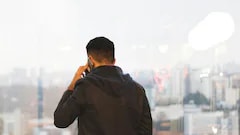 Chinese University Offers Course That Requires Students To Call Strangers