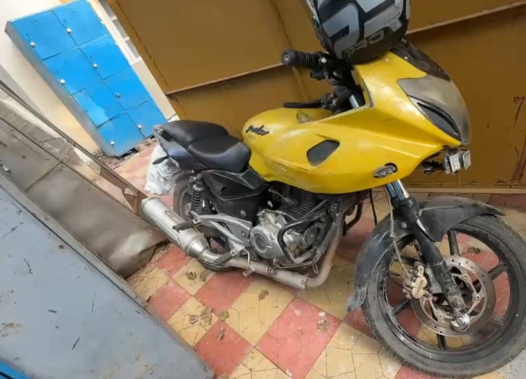 वारदात के वक्त प्रयोग में लाई गई बाइक.