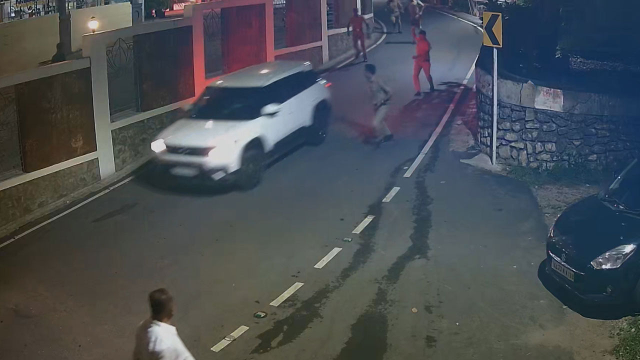 BJP State Office In Thiruvananthapuram Targeted, Beer Bottle Thrown At Building