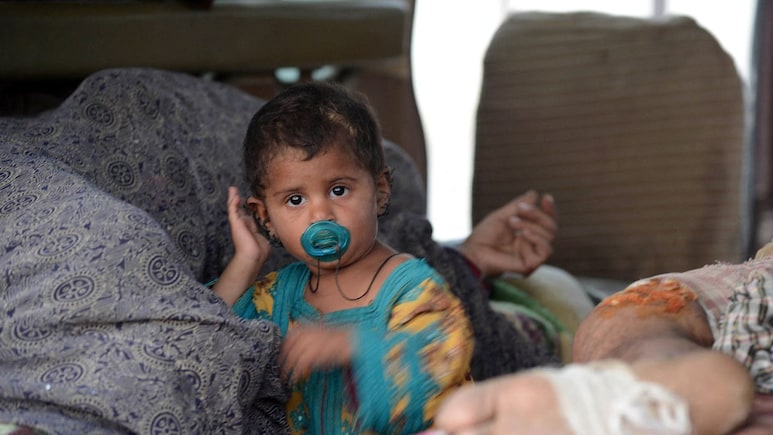 पाकिस्तानियों को नहीं मिल रही रोटी, Global hunger Index में दो रैंक बढ़ा भारत लेकिन हालत अब भी खराब