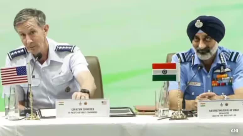 'No Offer Made&rsquo;: IAF Chief&rsquo;s Take On F-35 Buzz With US Commander By His Side