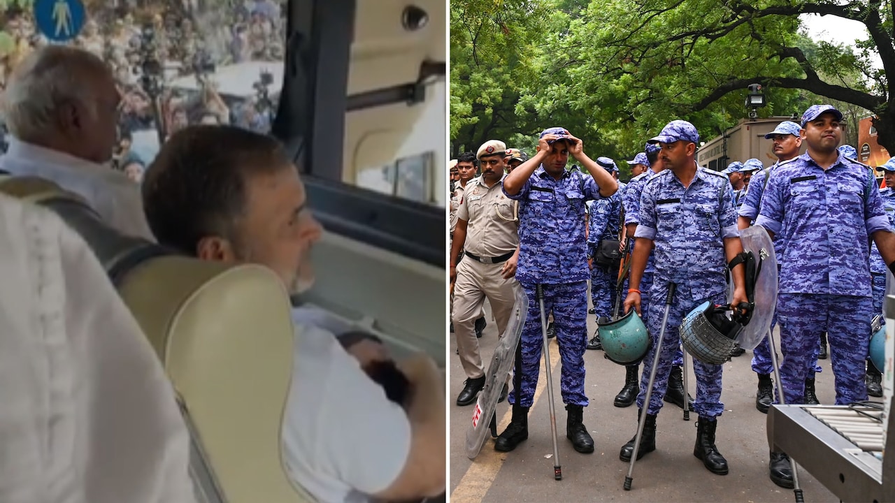 INDIA Bloc Tries To Head To Jantar Mantar For Protest, Road Blockades Stop Them