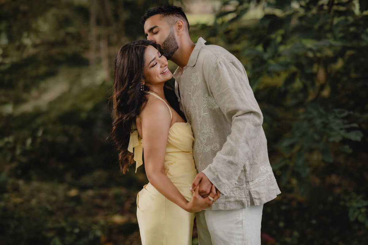 Jiya Shankar Unfollows Fianc&eacute; KD on Instagram, Cryptic Posts Spark Breakup Rumours