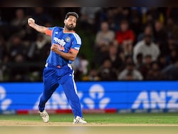 Bhuvneshwar Kumar To Be Dropped After Just 3 Games? R Ashwin Gives Brutal Reality-Check