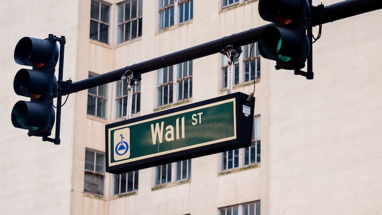 Wall Street Set To Open Higher? Slipping Oil Among Three Reasons Lifting US Stock Futures