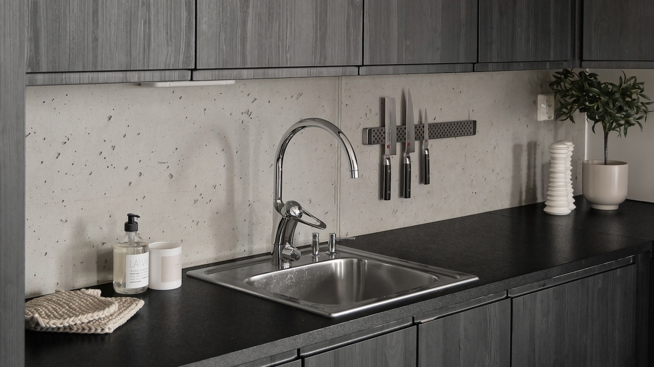 All You Need Is A Plastic Water Bottle To Unclog A Kitchen Sink Drain In Seconds