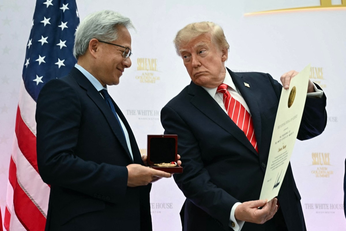 Trump presents the National Medal of Science to Jensen Huang Trump presents the National Medal of Science to Jensen Huang