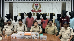 झारखंड में बड़ा साइबर रेड, 150 से ज्यादा पुलिसकर्मियों ने छापेमारी कर 11 अपराधियों को दबोचा