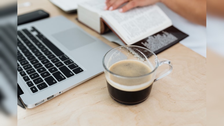 Boss Bans Coffee At Work, Tells Employee To Start An Hour Later Instead: 'Never Experienced This'