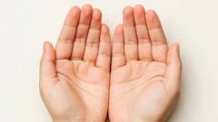 Palmistry: हथेली में कहां होती है धन रेखा? हस्तरेखा शास्त्र में जानें इसका क्या है महत्व