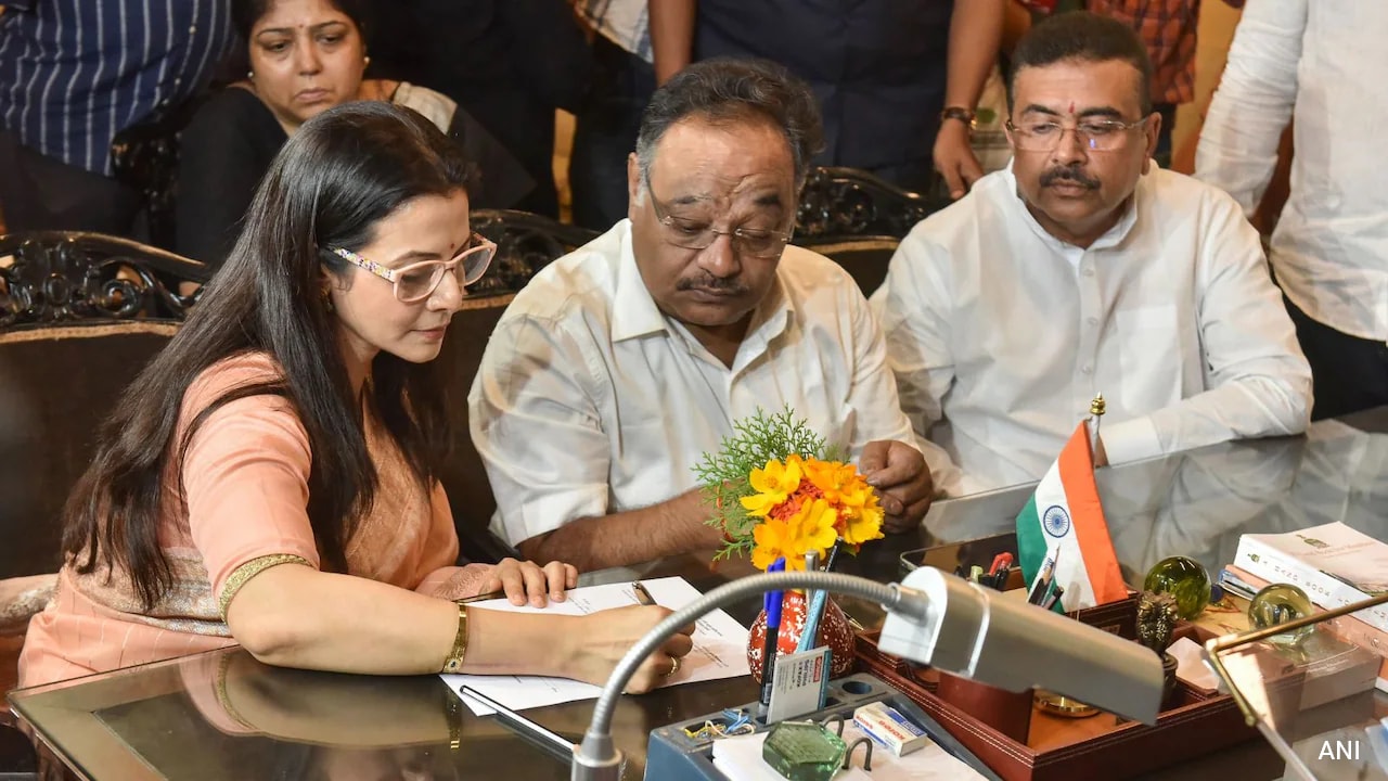 Actor Koel Mallick Files Rajya Sabha Nomination Hours After Joining BJP