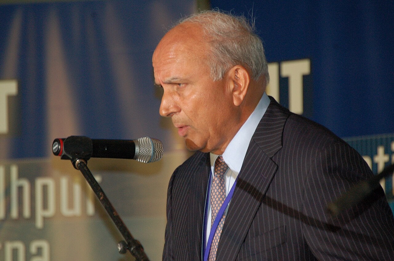 IDBI Bank Stake Sale: Prem Watsa Just Wrote A Cheque Bigger Than His Entire India Fund
