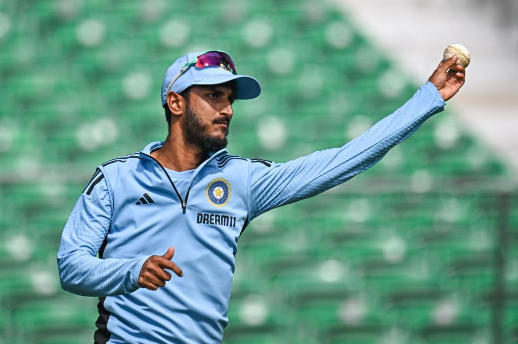 Spinners Dominate As 15 Wickets Fall; Bengal-Services Match Finely Poised
