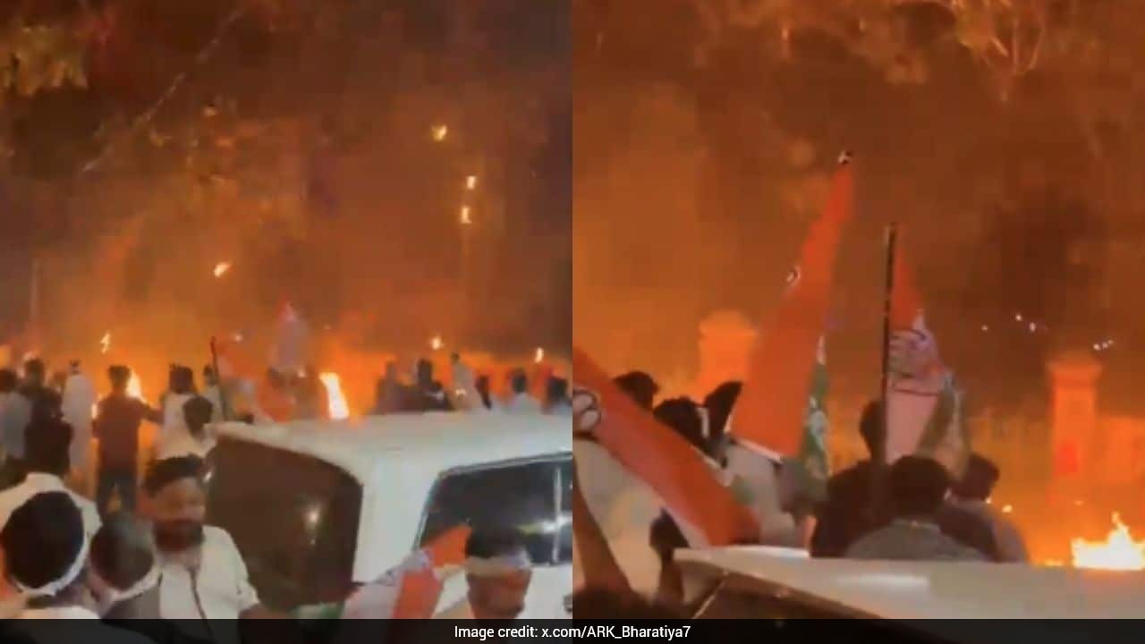 Stones, Beer Bottles Thrown During Clashes At Kerala University Hostel