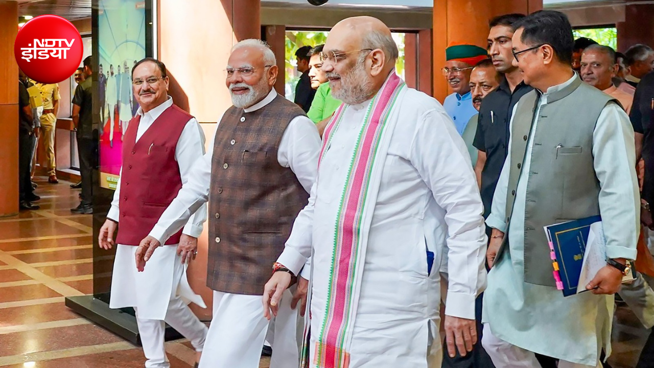 सरकार इसी महीने बुला सकती है संसद का विशेष सत्र, परिसीमन और महिला आरक्षण बिल को पारित कराने का प्लान