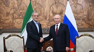 Will "Do Everything" To Help End War: Putin To Iran's Pezeshkian