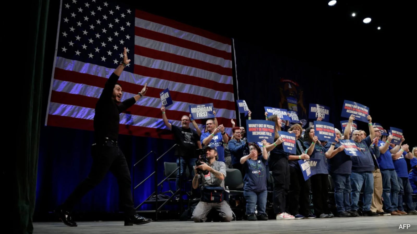 AI-Generated Political Ads Flood US Midterms, Raising Deepfake Concerns
