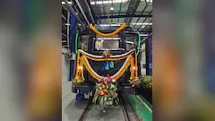 New Modern Metro Coaches For Mumbai Unveiled