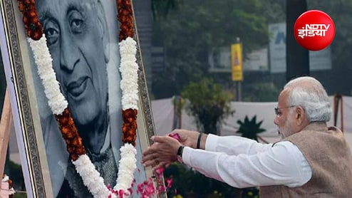 सरदार पटेल की 151वीं जयंती: PM मोदी ने कहा- अखंड भारत के प्रणेता, राष्ट्रीय एकता दिवस पर लौह पुरुष को किया नमन