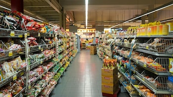 HSBC Sees FMCG's GST Cut-Led Growth Losing Steam As El Nino Impact, Commodity Inflation Remain Risks
