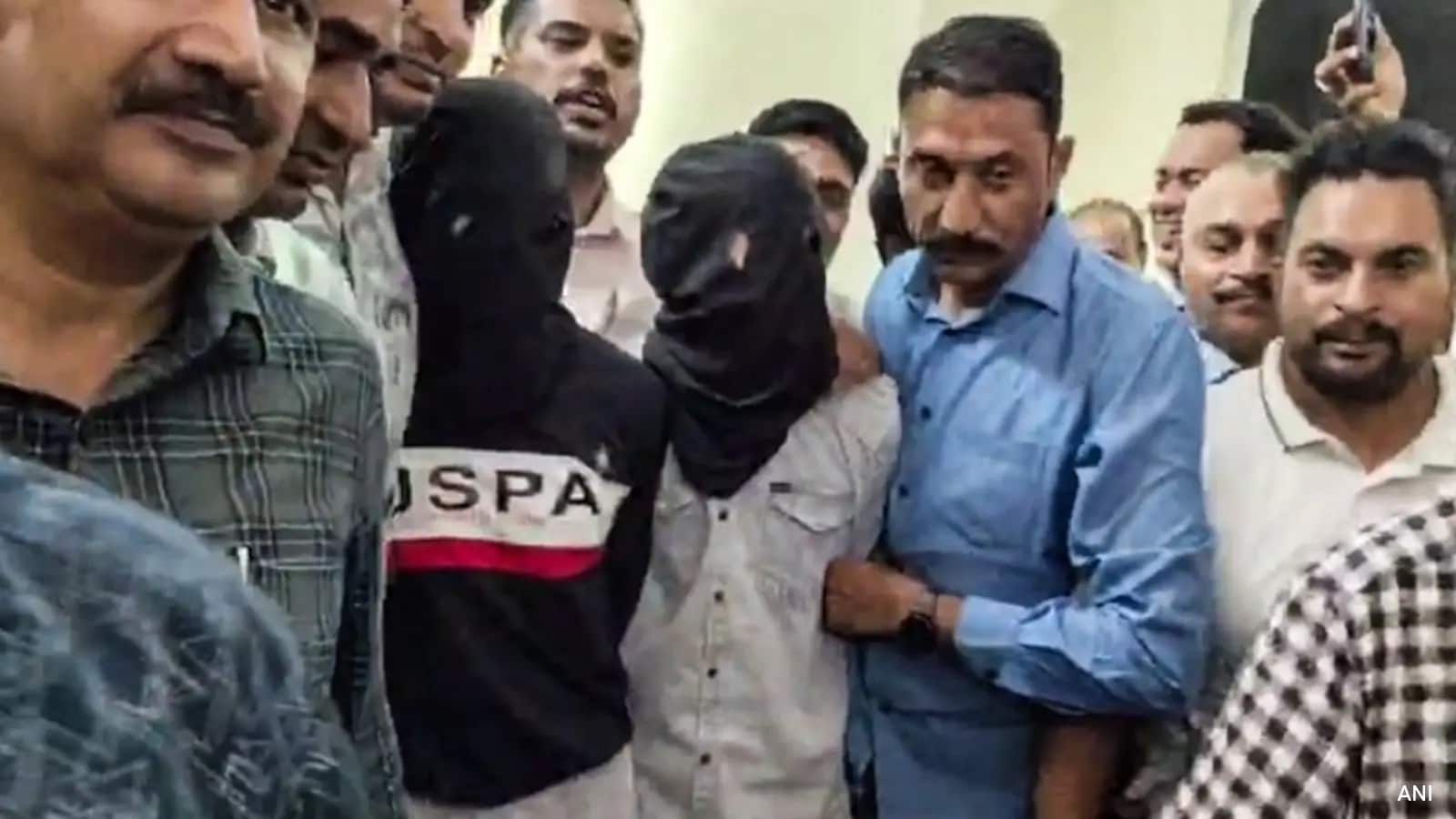 Actor Tiger Shroff Escapes Mumbai Firing; Police Investigate, Suspects Arrested