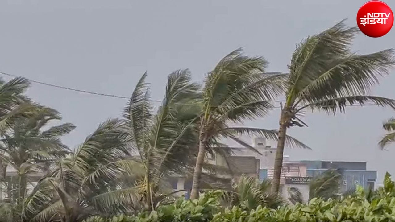 Live: तूफान अर्नब हुआ खतरनाक, दिल्ली, यूपी समेत कई राज्यों में आज दिनभर बारिश, कांग्रेस का मॉक महाभियोग