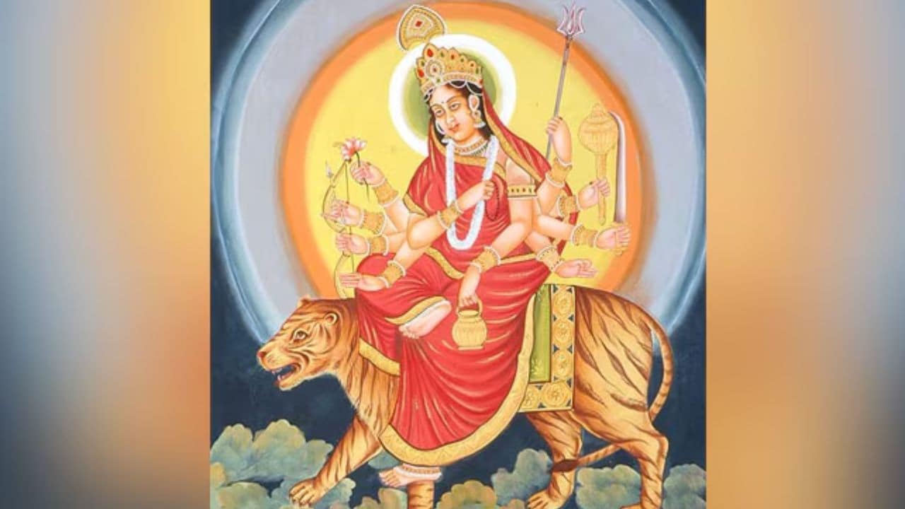 नवरात्र का तीसरा दिन, मां चंद्रघंटा की पूजा, यहां पढ़ें मां चंद्रघंटा चालीसा
