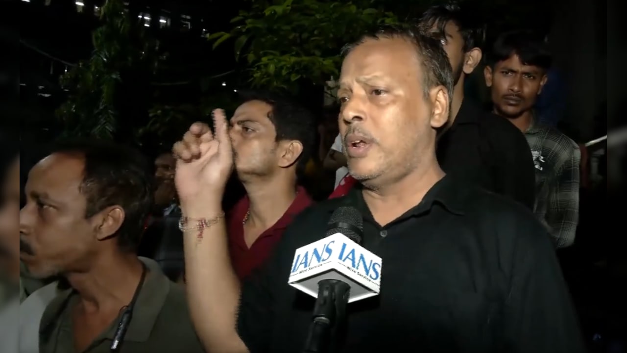 Rain, Narrow Exit, Weekend Rush: Witnesses Recount Kolkata Puja Pandal Stampede