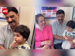 दूरदर्शन का 80s का मशहूर न्यूज रीडर दिल्ली मेट्रो में कर रहा सफर, तभी हुई अनाउंसमेंट और शॉक्ड रह गया नन्हा पोता
