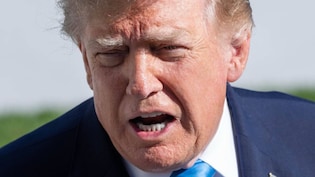 Donald Trump Praises Lamar Jackson While Addressing Ravens Players In Baltimore