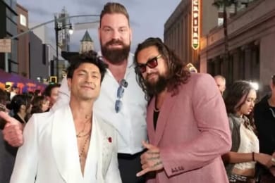 Vidyut Jammwal Poses With Jason Momoa At Street Fighter Los Angeles Premiere