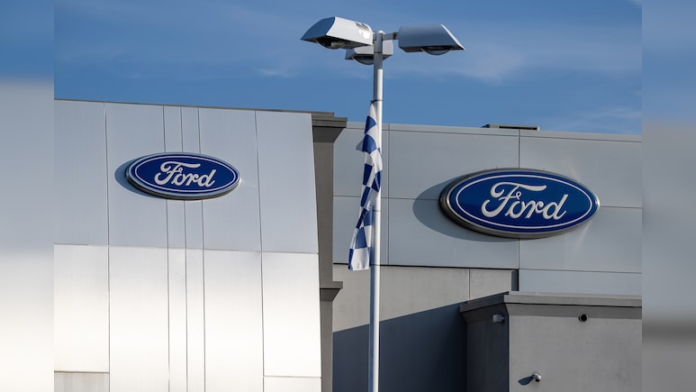 Ford's 45% Rally Wiped Out as Hopes for AI Windfall Fizzle