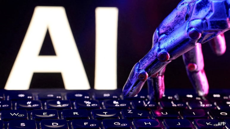 AI Making Workers More Productive, Not Companies, Claims McKinsey Top Executive