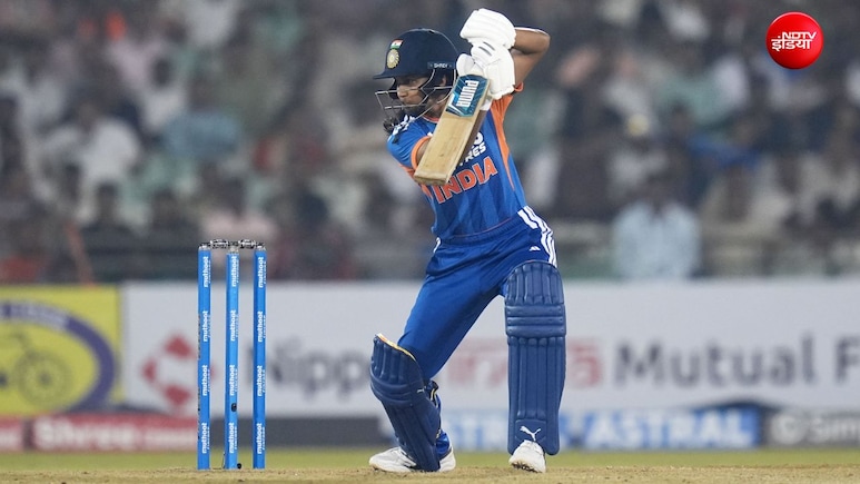 IND vs ZIM: 19 रन पर 4 विकेट गिरे, फिर डेब्यूटेंट ने बचाई टीम की लाज, हारते-हारते जीती इंडिया