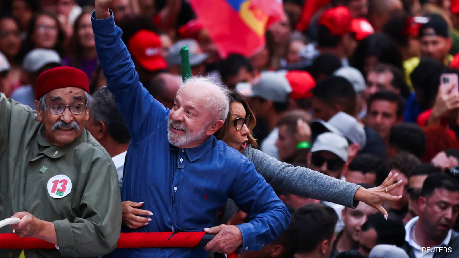 Brazil's Lula and Flavio Bolsonaro Face Runoff in Presidential Election