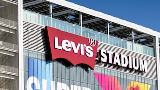 Fans At Levi&rsquo;s Stadium Will Wait Longer For San Francisco 49ers Vs. Las Vegas Raiders As Kickoff Moves Back