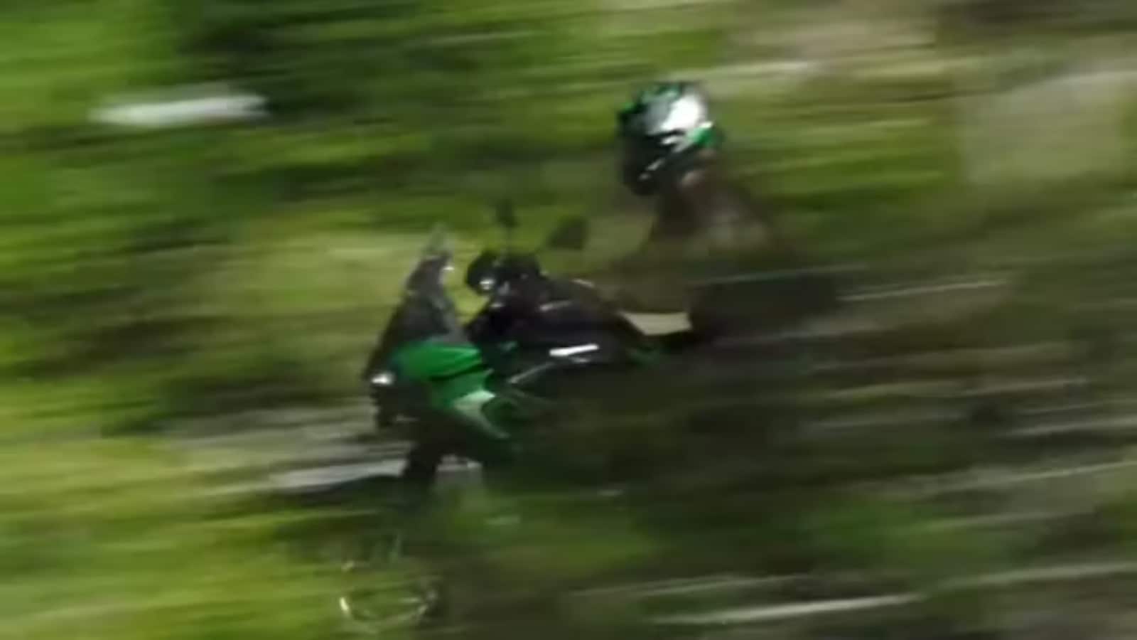 Kawasaki Teases New Versys 900 Sport-Tourer Ahead of Reveal