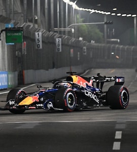 Max Verstappen Continues Resurgence With Pole For Singapore Sprint Max Verstappen Continues Resurgence With Pole For Singapore Sprint