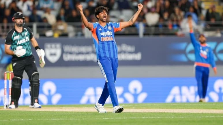 143 किमी रफ्तार की गेंद से मयंक यादव ने किया पलटवार, डीआरएस भी मिचेल को नहीं बचा सका, ऐसे खा गए गच्चा, वीडियो वायरल