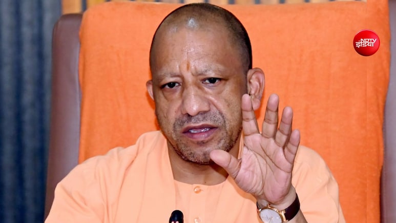 UP IAS Transfers: योगी सरकार का बड़ा प्रशासनिक फेरबदल, कई आईएएस अफसरों को अतिरिक्त जिम्मेदारी