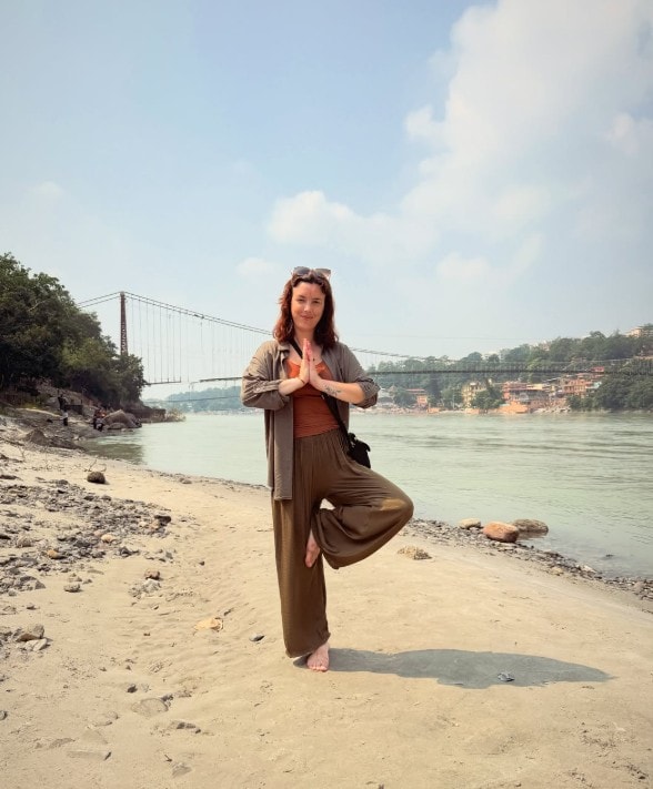 Ireland Yoga Teacher maireadh Emotional Ganga Rishikesh India trip experience viral story