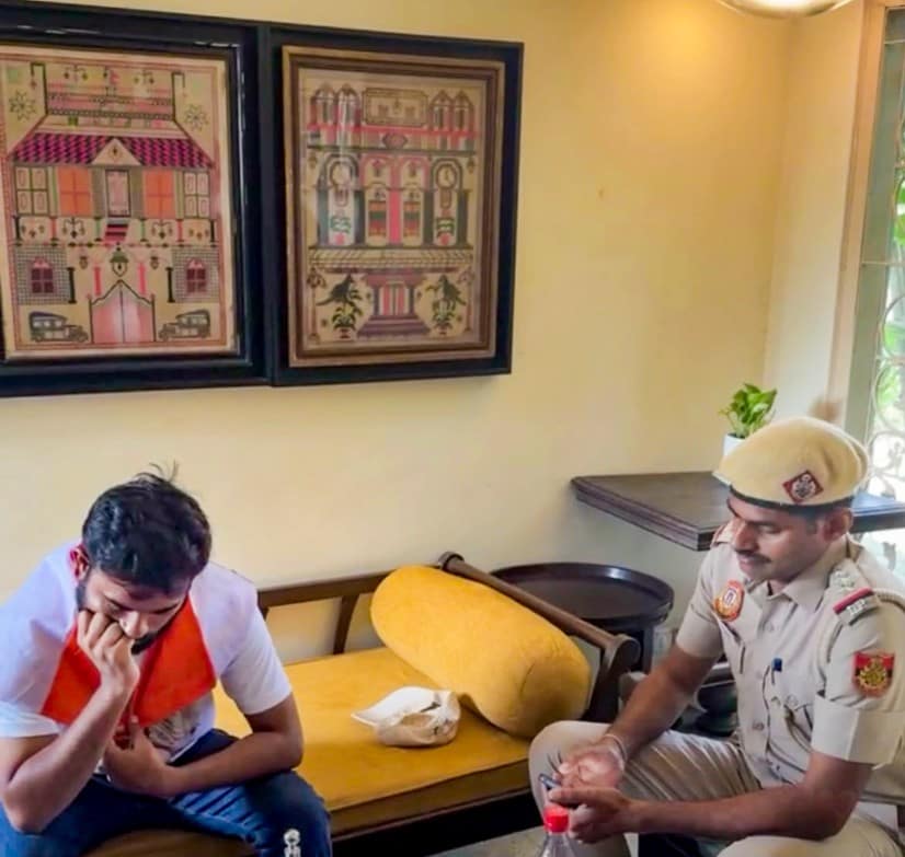 A Delhi Police official at CJP founder Abhijeet Dipkes home, ahead of the partys Lehra Do Tiranga rally A Delhi Police official at CJP founder Abhijeet Dipkes home, ahead of the partys Lehra Do Tiranga rally