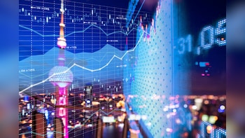 Asian Stock Markets Today: Kospi Crashes 6%, Nikkei Sinks 3% As SK Hynix Leads Tech Rout