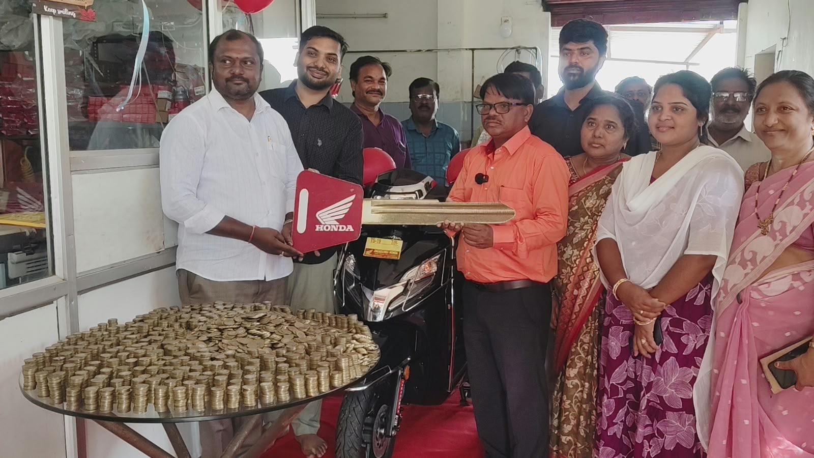 Telangana Man Buys Rs 1.23-Lakh Honda Activa Using Rs 10 Coins
