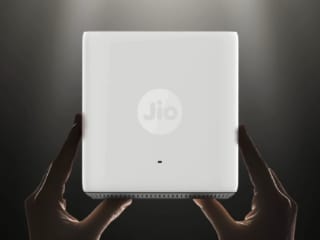 Jio Freedom Pack: ₹10 हजार में 15 महीने का ब्रॉडबैंड कनेक्शन, 100Mbps स्पीड के साथ Amazon Prime और JioHotstar भी