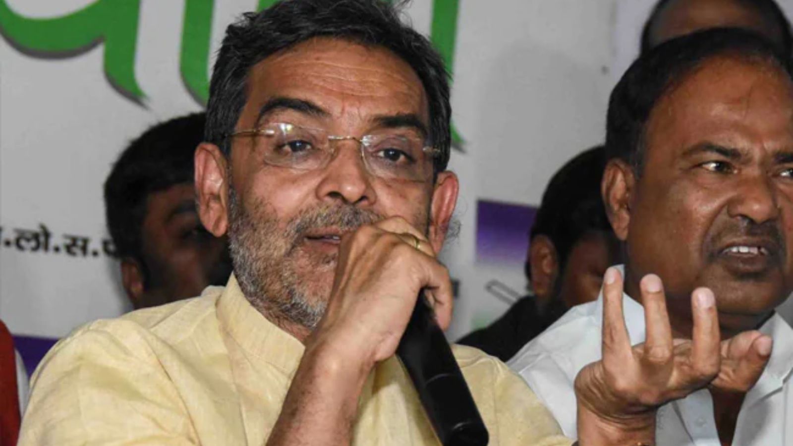 बिहार MLC चुनाव: अब NDA में कलह, उपेंद्र कुशवाहा के 3 विधायकों का निर्दलीय को समर्थन