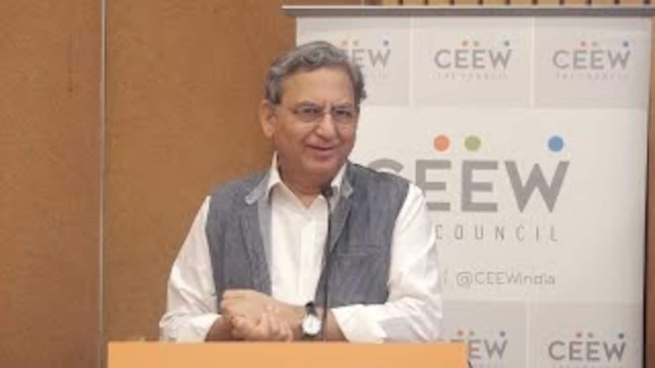 Success Story: IAS की कुर्सी छोड़ी, बना दिया किसानों का Google; जानिए प्रवेश शर्मा की 590 करोड़ वाली कहानी