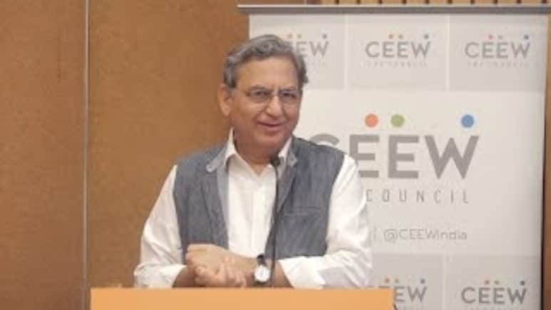 Success Story: IAS की कुर्सी छोड़ी, बना दिया किसानों का Google; जानिए प्रवेश शर्मा की 590 करोड़ वाली कहानी